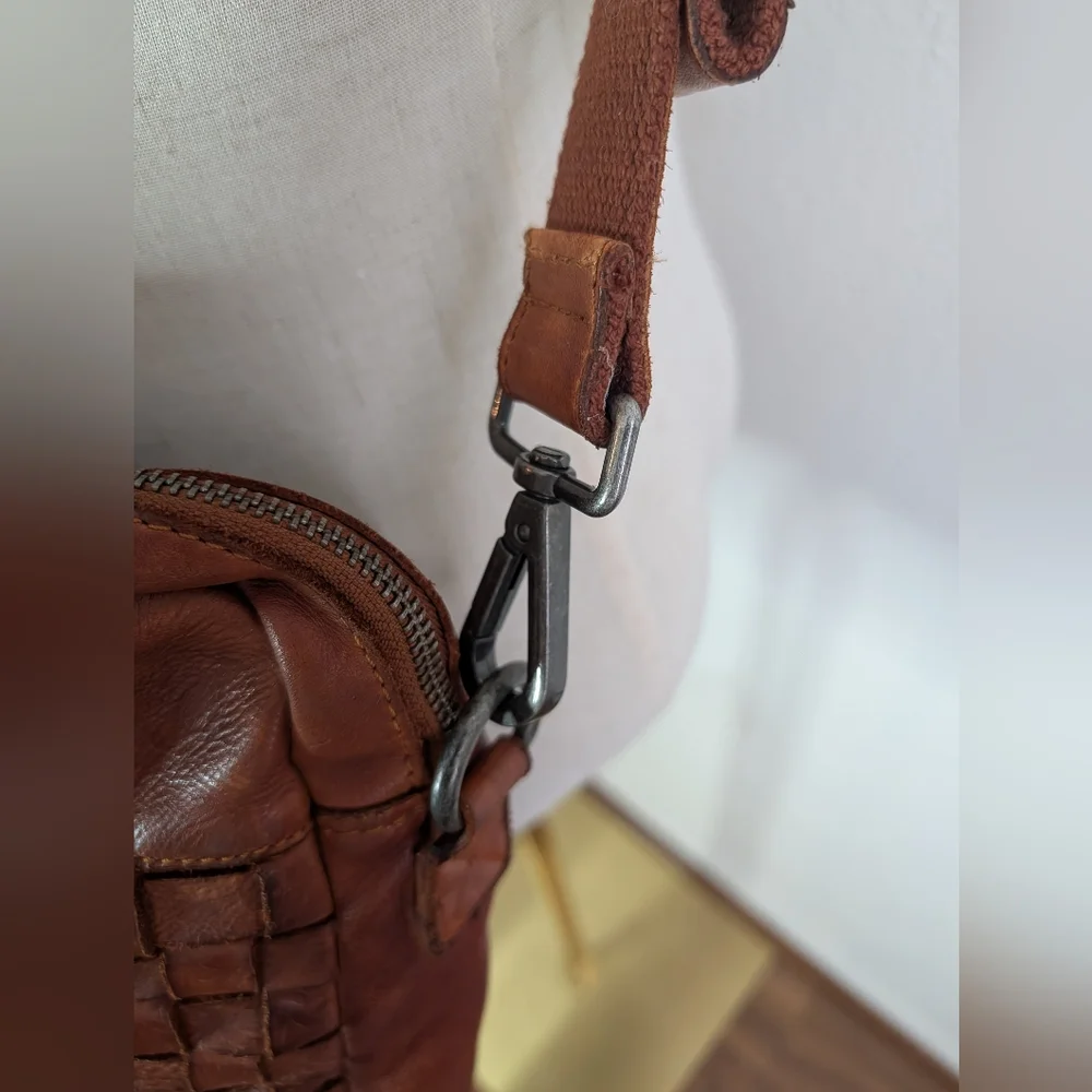 Vilenca Holland Made In Italy Leather Working Woven Laptop Satchel Cognac/Brown